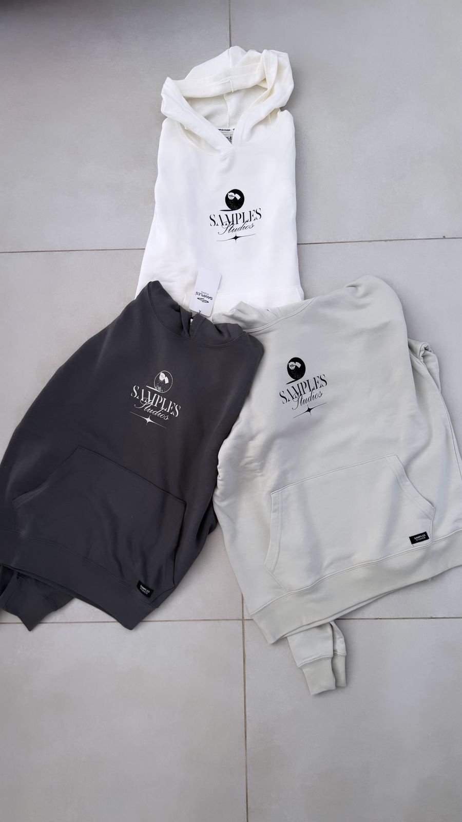 c26e84ef-82db-4fe6-9b4a-7820ecbd445b Hoodie dinity - Imagen 1