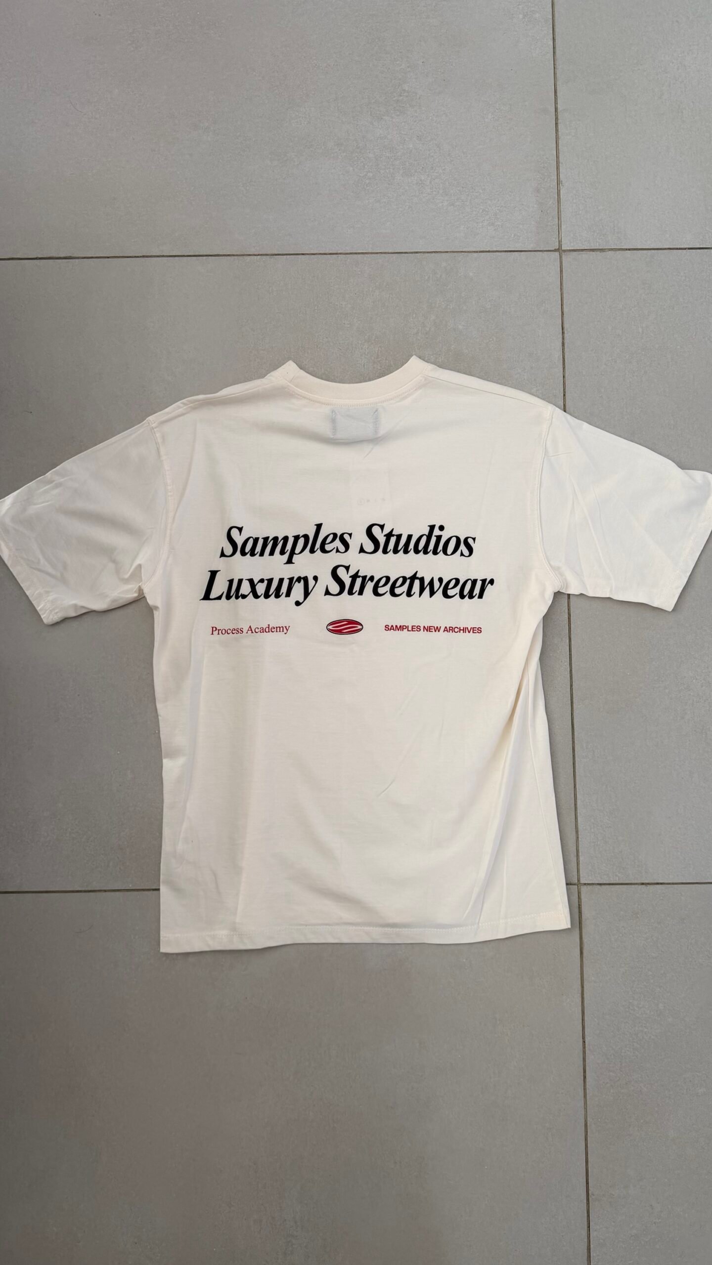 img_0470 Remera Samples Luxury - Imagen 1